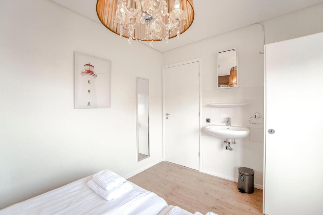 Sea Star With Private Parking! Ferienhaus Zandvoort